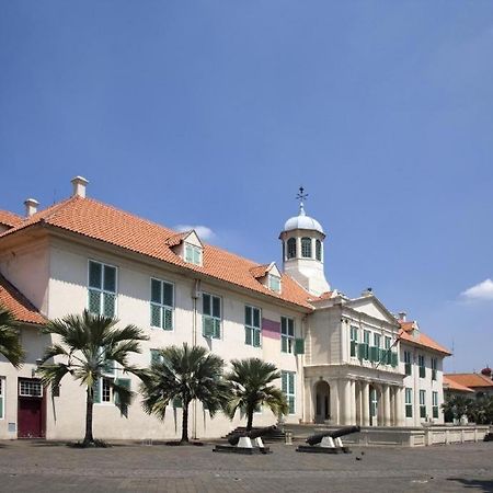 Madu Inn Jacarta Exterior foto